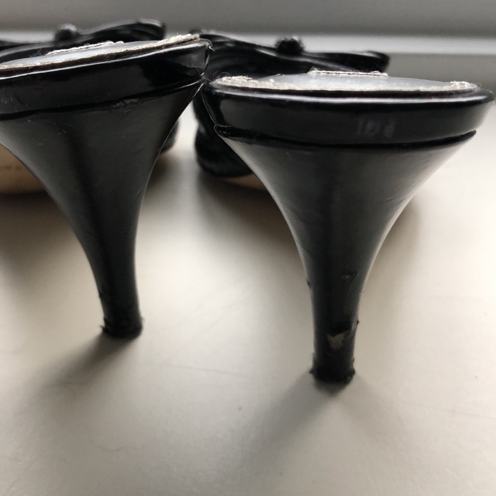 White House Black Market WHBM LANA HEELS BOW TIE - Picture 3 of 7